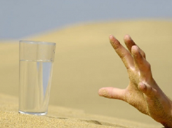 Два жарких дня без воды придется пережить волгоградцам