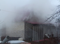 Под Волгоградом злоумышленник спалил баню