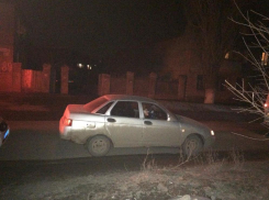 В Волгограде менеджер на ВАЗ-21102 отправил в больницу пешехода 