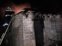 Мужчина сгорел в доме в селе Волгоградской области