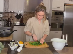 Певица Юлия Ковальчук раскрыла секретный рецепт невероятно вкусного блюда из палтуса