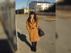 Стала известна дата похорон матери семерых детей, которую обнаружили повешенной во дворе  дома в Волгограде
