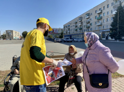 Волонтеры работают на благо Города воинской славы