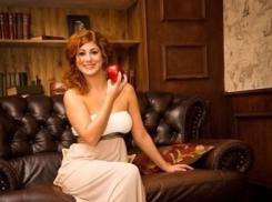 В свой 173 день рождения Поволжский Сбербанк выбрал самую красивую сотрудницу