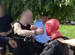 Бил камнями и кулаками: липчанин показал на видео, как убивал 17-летнюю волгоградку 