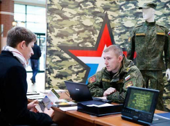 В Волгоградской области желающих служить по контракту стало вдвое больше