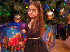 Александра Тахтарова в конкурсе «Лучший детский новогодний костюм-2020»