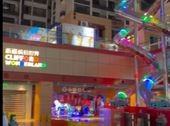 Дочь экс-мэра Волгограда получила шок от китайской детской площадки