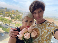 Прохор Шаляпин о возлюбленной: она не может сама сходить в туалет или помыться