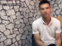В Волгограде задержали 20-летнего водителя «Приоры» за езду по тротуару 