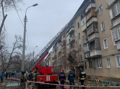 Под Волгоградом мужчина выпрыгнул с балкона горящей квартиры