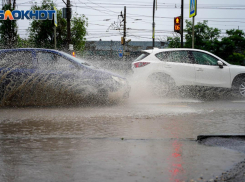 Каждый третий волгоградец оценил местные дороги на «двоечку»