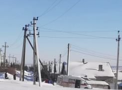 Скорая помощь час не могла пробраться к лежащей на снегу с переломом волгоградке