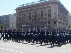Видео с Парада Победы в Волгограде