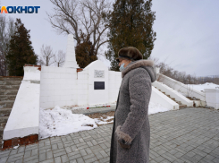 Депутат Госдумы пообещал отремонтировать федеральные памятники на острове Людникова в Волгограде