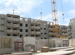 Коробка нового дома на Космонавтов будет готова до 1 июля