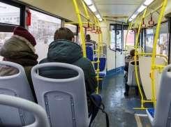 В Волгограде водитель автобуса № 77 высадил на мороз 5-летнего ребенка