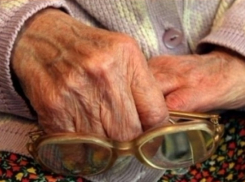 В Волгограде 79-летняя мать жестоко убила собственную дочь, нанеся ей 8 ножевых ранений