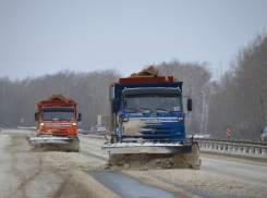 Дорожные службы переведены в режим повышенной готовности на трассах Волгоградской области