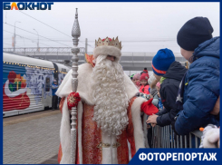 Поезд Деда Мороза сквозь туман пробился в Волгоград