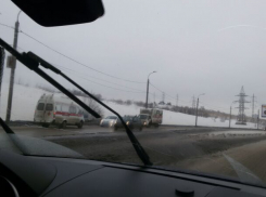 «Начинающий водитель» на Renault Logan опрокинулась в кювет в центре Волгограда