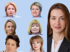 Новый курс Андрея Бочарова: больше женщин