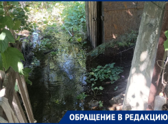 Плотину строят жители Волгограда из-за размывающего туалеты потопа