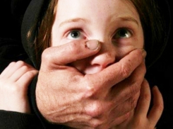 Под Волгоградом осудят педофила-рецидивиста за изнасилование 11-летней школьницы