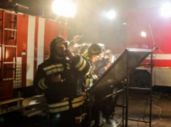 Неизвестные поджигают многоквартирные жилые дома в Волгоградской области