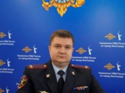 Уволенный из-за покатушек Анет Сай полковник пытается вернуться на работу через судей 