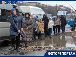 Грязь, разруха и гигантские лужи: горожане испытали все прелести волгоградского благоустройства на примере 7-й Гвардейской 