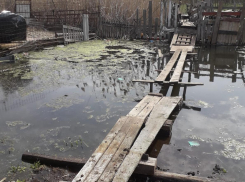 Волгоградский город продолжает в одиночку бороться с затоплением от водохранилища