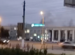 На промзоне Волгограда вспыхнул пожар