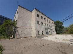 Волгоградский завод буровой техники продает недвижимость под гостиницу или офис и ищет арендаторов