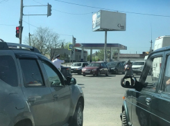 Перекрытый в преддверии матча Волгоград встал в многокилометровые пробки