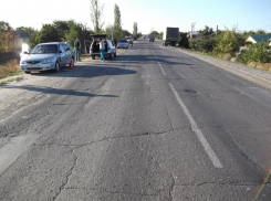 В Волгограде водитель «тринадцатой» сбил 48-летнего мужчину на обочине