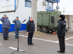 Губернатор Андрей Бочаров устроил себе 7-дневную рабочую неделю на Новый год