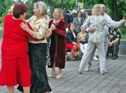 Члены клуба пожилых людей Волгограда отправились в путешествие