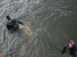 Под Волгоградом выловили тело неизвестного мужчины