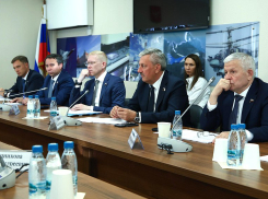 Волгоградские новички впервые засветились в стенах Госдумы: смотрите как вписались в тусовку