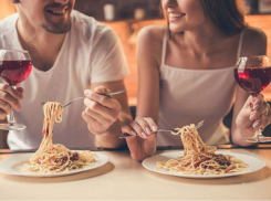 Гороскоп: Дев ждут приятные вечера с любимыми, Скорпионов - много работы