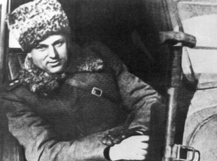 15 января 1943 года - командующему Донским фронтом Константину Рокоссовскому присвоено звание генерал-полковника