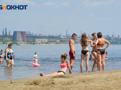 На волгоградских пляжах разрешено не носить маски и запрещено купаться