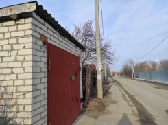 Тела двоих школьников нашли в гараже в Волгограде