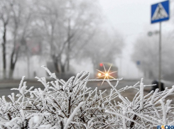 Восстановлено движение на трассе Волгоград-Сызрань после жесткой аварии легковушки и грузовика