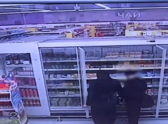 Полсотни пачек сыра и масла стянули два волгоградских студента из магазина