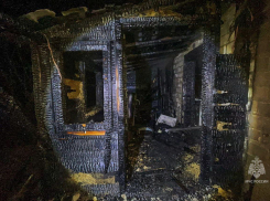 Двое мужчин трагически погибли в огне под Волгоградом