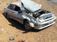 Волгоградка с двумя дочерьми пострадала в ДТП в Астраханской области