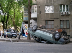  Под Волгоградом пьяный полицейский устроил смертельное ДТП: погиб 20-летний