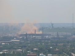 Волгоградцы уже неделю мучаются от странного запаха